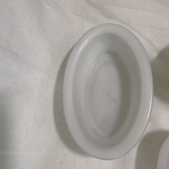 Milk Glass Oval Ramekins X3- Different Sizes and Shades. - Picture 3 of 9